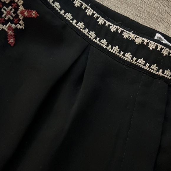 PINK MARTINI embroidered boho shorts size L - Picture 4 of 6